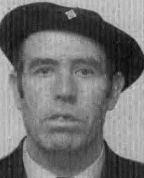 🌹🌹28 de marzo de 1984, ETA asesinaba por la espalda, de dos tiros en la cabeza, al policía municipal de Elorrio (Vizcaya) JOSÉ NARANJO MARTÍN. Iba desarmado, como todos los municipales de la localidad, y sólo llevaba una bolsa con algo de comida.