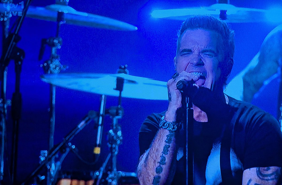 Papur Boi tweet media