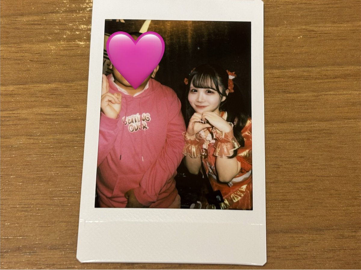 昨日のツーショチェキ&写メ🩷🩷 @MCL_momo @mao_aino