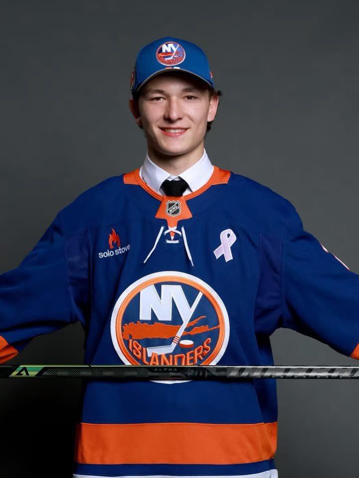 Matthew Schaefer now has three career multi-goal games in just 59 NHL games played. He’s officially on game hat trick watch, it’s coming 👑 #Isles