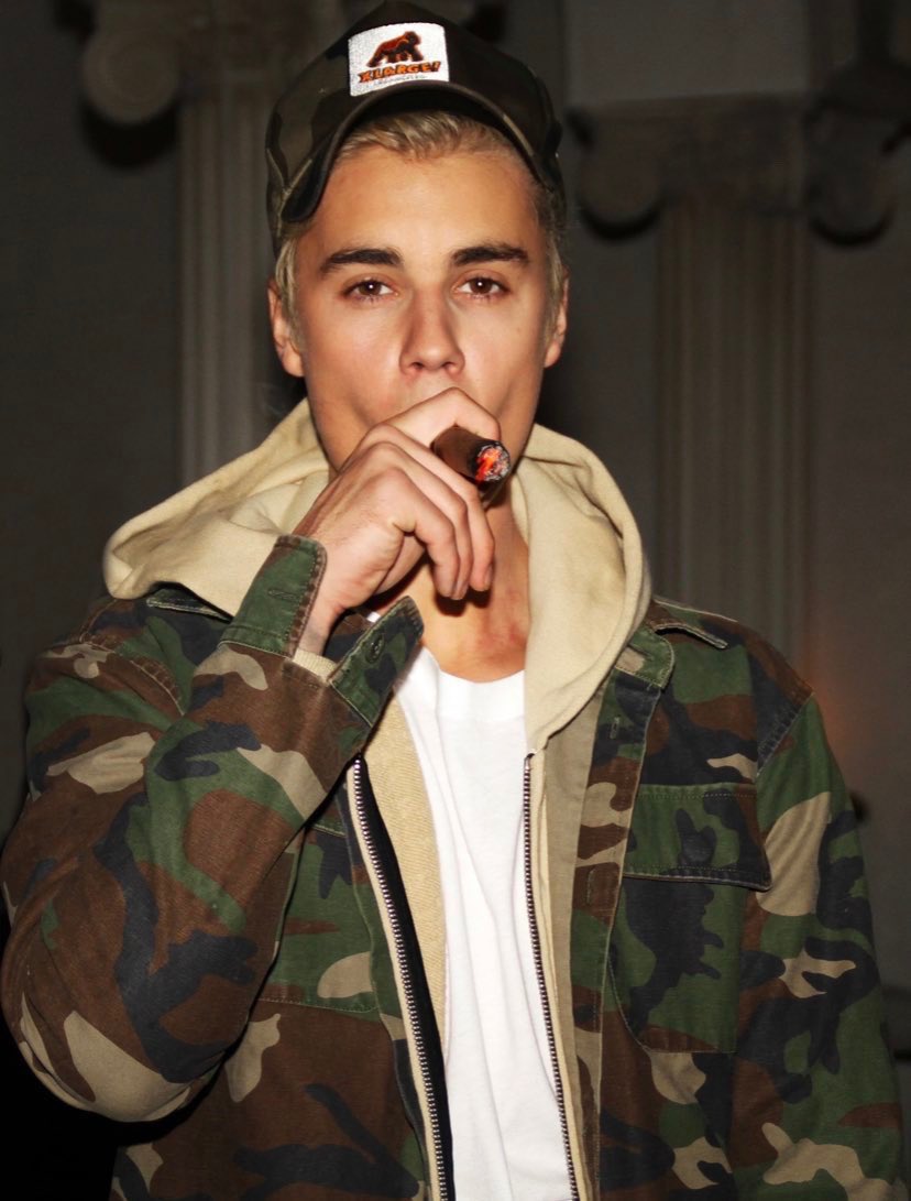 IMY2JDB's tweet photo. Justin Bieber’s 22nd birthday in 2016 https://t.co/VgNWTSP7E8