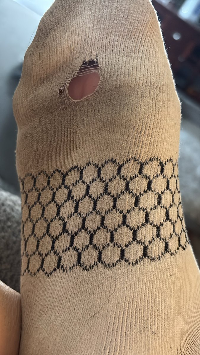 Angela Thomas tweet media