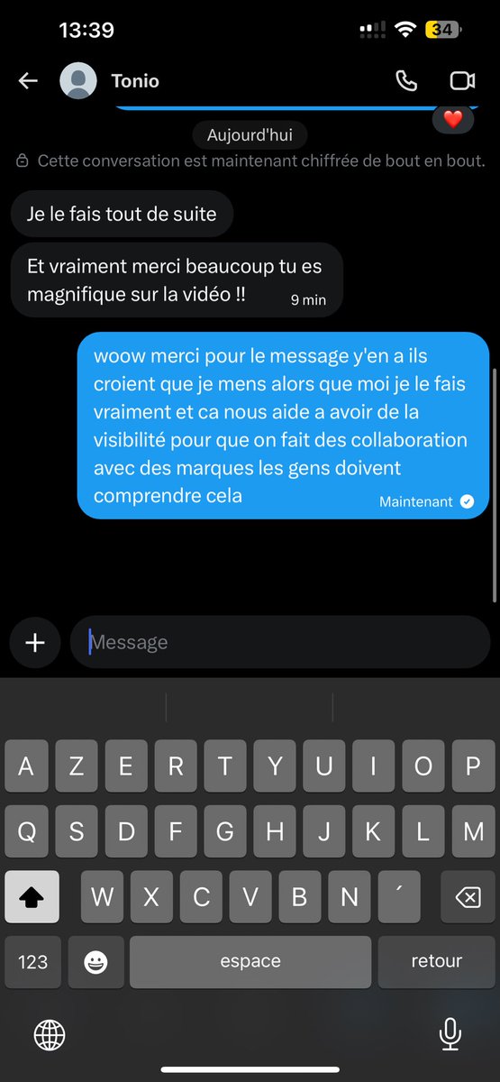 Chloé & Camille tweet media