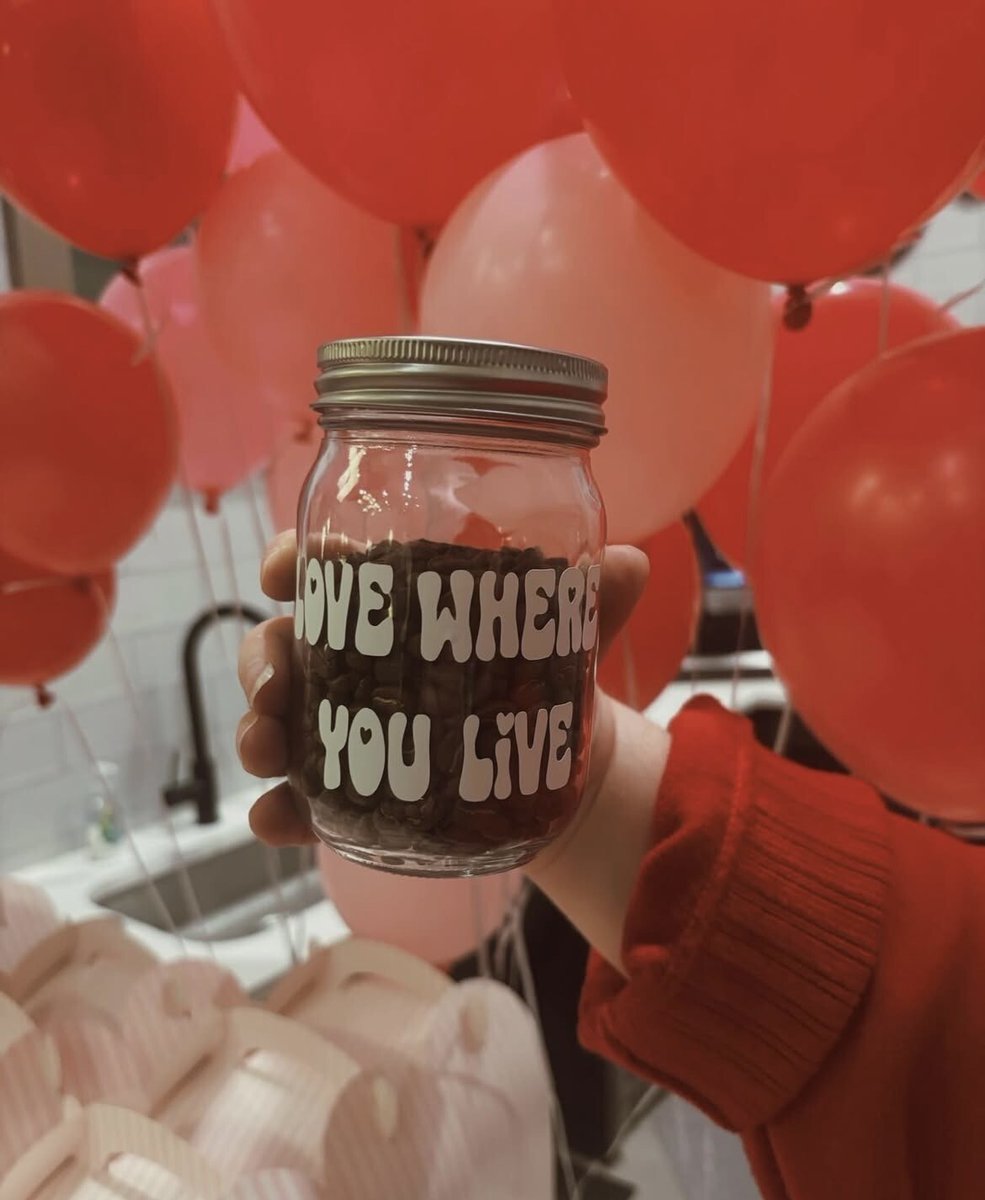 Apartment Life tweet media