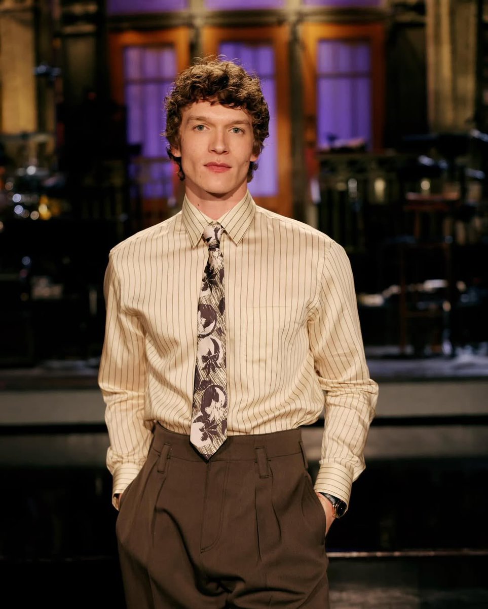 Connor Storrie possesses a phantasmagoric aura that lends a venust grace to the SNL stage for his debut tonight.