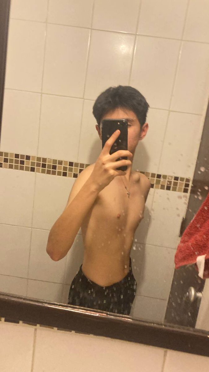 chrisyszqd's tweet photo. quien quiere ayudarme a grabar videos 😳
siganme en mi otra cuenta @Idkk397931Idkk o en instagram: Chwhoop follow x follow
🍑🔥❤️‍🔥 https://t.co/N94gCnulOI