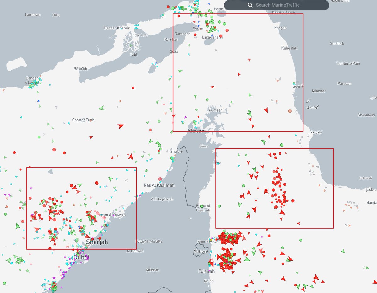 可以看这个网站查霍尔木兹海峡的当前船流量, 不是实时的, 因为不同的船的数据 last updated timestamp 不同, 我看了下正在过海峡的船基本都是至少一小时前的位置报告, 而我圈的这两坨明显的船舶聚集区域很多都是几分钟之前报告的位置, 也就是说目前海峡确实被封锁了,