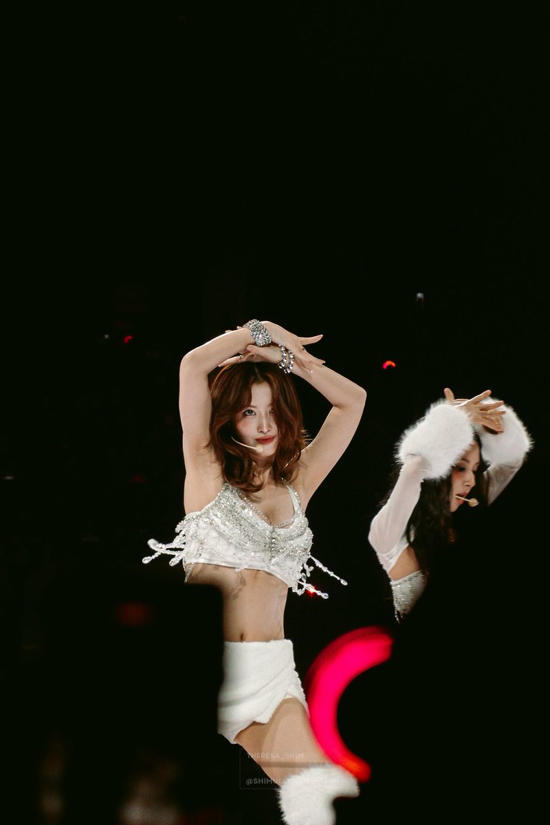 misamo triple kill (again, but separate)

#THISISFOR_NY_D2 #TWICE_THISISFOR_WORLD_TOUR #TWICE_THISISFOR_WORLD_TOUR_IN_NEW_YORK #MINA #SANA #MOMO #MISAMO 

📸 sony rx100m7 / minor color edit in LR