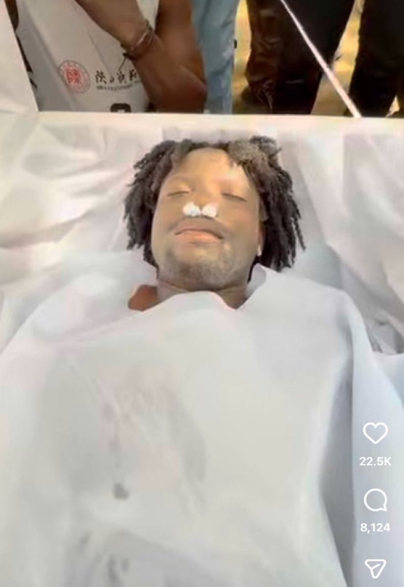 Please let's all Suspend whatever we're doing and pray for VDM. 🙏🏾