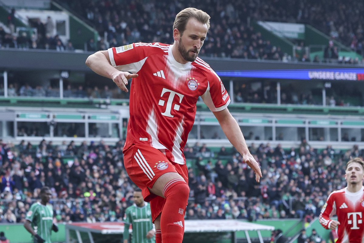 🚨 𝗗𝗢𝗨𝗕𝗟𝗘́ 𝗗𝗘 𝗛𝗔𝗥𝗥𝗬 𝗞𝗔𝗡𝗘 🏴󠁧󠁢󠁥󠁮󠁧󠁿 𝗗𝗔𝗡𝗦 𝗟𝗘 𝗞𝗟𝗔𝗦𝗦𝗜𝗞𝗘𝗥 ! ❤️🤍

Cette saison TCC c’est :

🏟️ 42 matchs
⚽️ 𝟰𝟵 𝗕𝗨𝗧𝗦
🎯 𝟱 𝗣𝗔𝗦𝗦𝗘𝗦 𝗗𝗘́𝗖𝗜𝗦𝗜𝗩𝗘𝗦