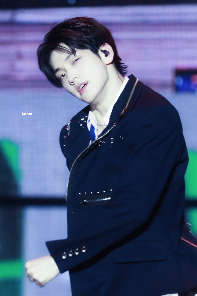 Adam_1205 tweet media