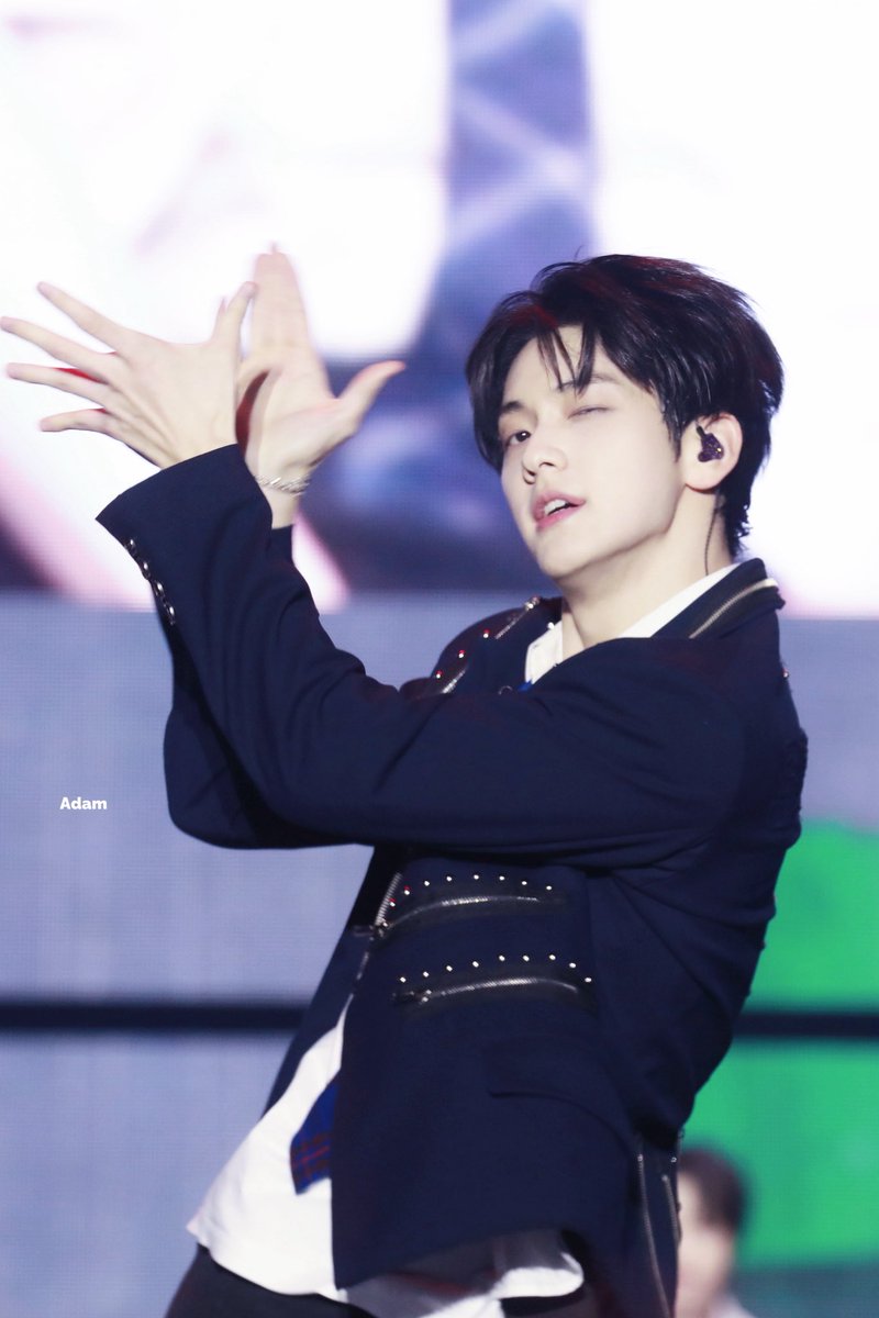 Adam_1205 tweet media