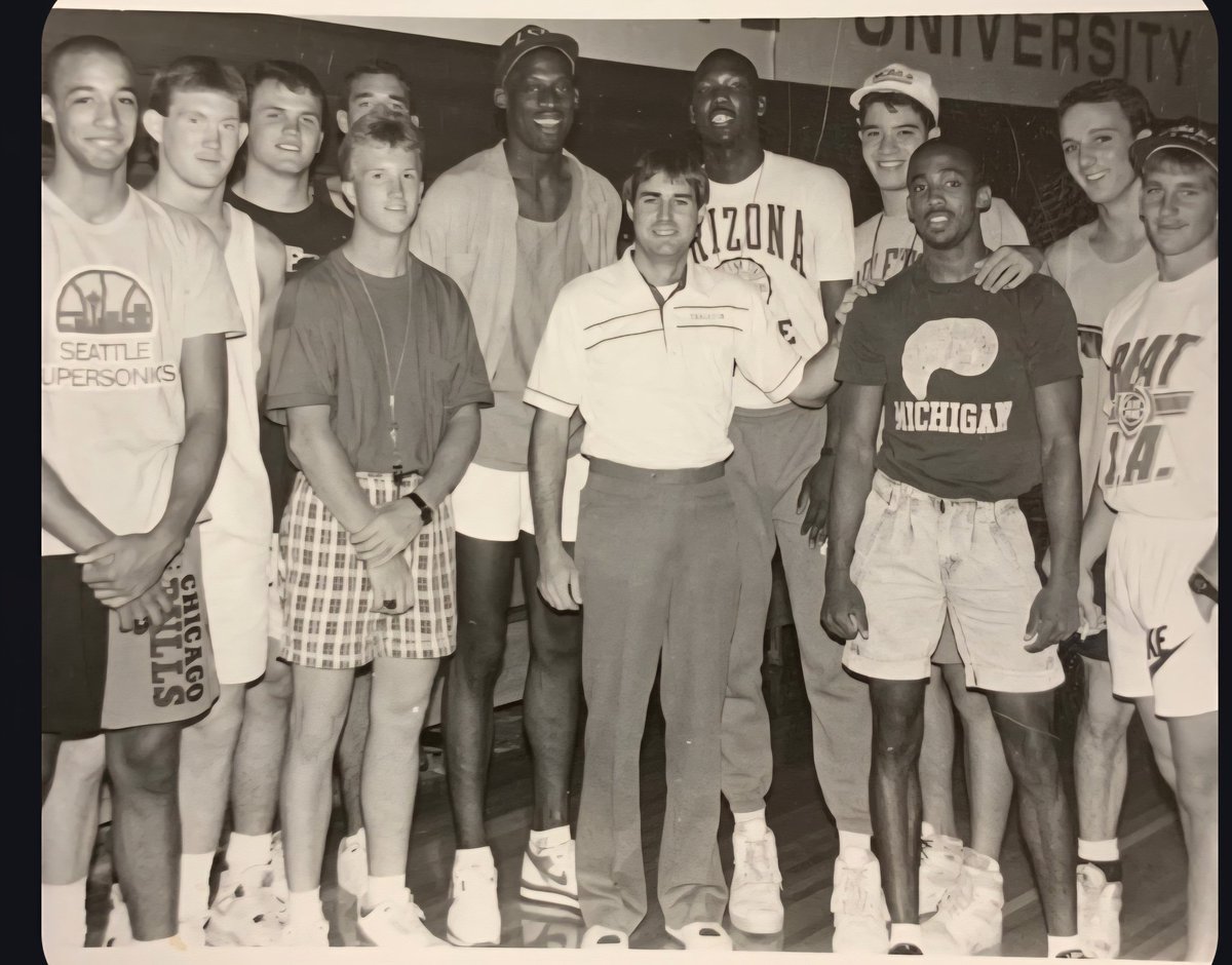 teamtsu33's tweet photo. A little blast from the past. This was after some pick up games at TSU Basketball Camp in Wisdom Gym. Recognize anyone? #TeamFamilyBelieve #LoveYourPeople #TheWorm https://t.co/LpniUUaz3G