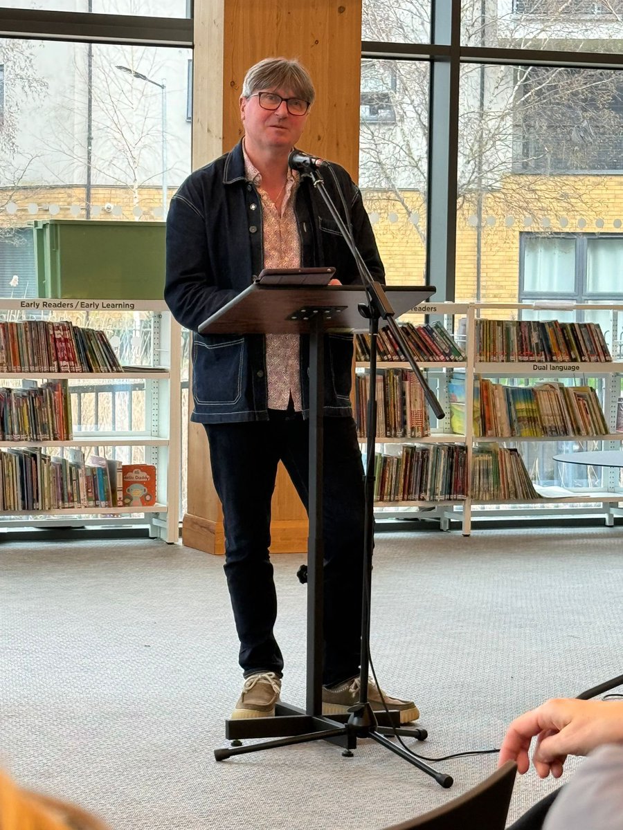 Hammer11Run's tweet photo. Lovely afternoon of poetry reading today, with Poet Laureate Simon Armitage at ‘The Nest’ Library, and local guest poet Rachel Long #simonarmitage #poetry #library #thamesmead📚📖 https://t.co/bjpBqzwwS7