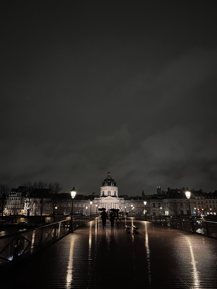 raphaël tweet media