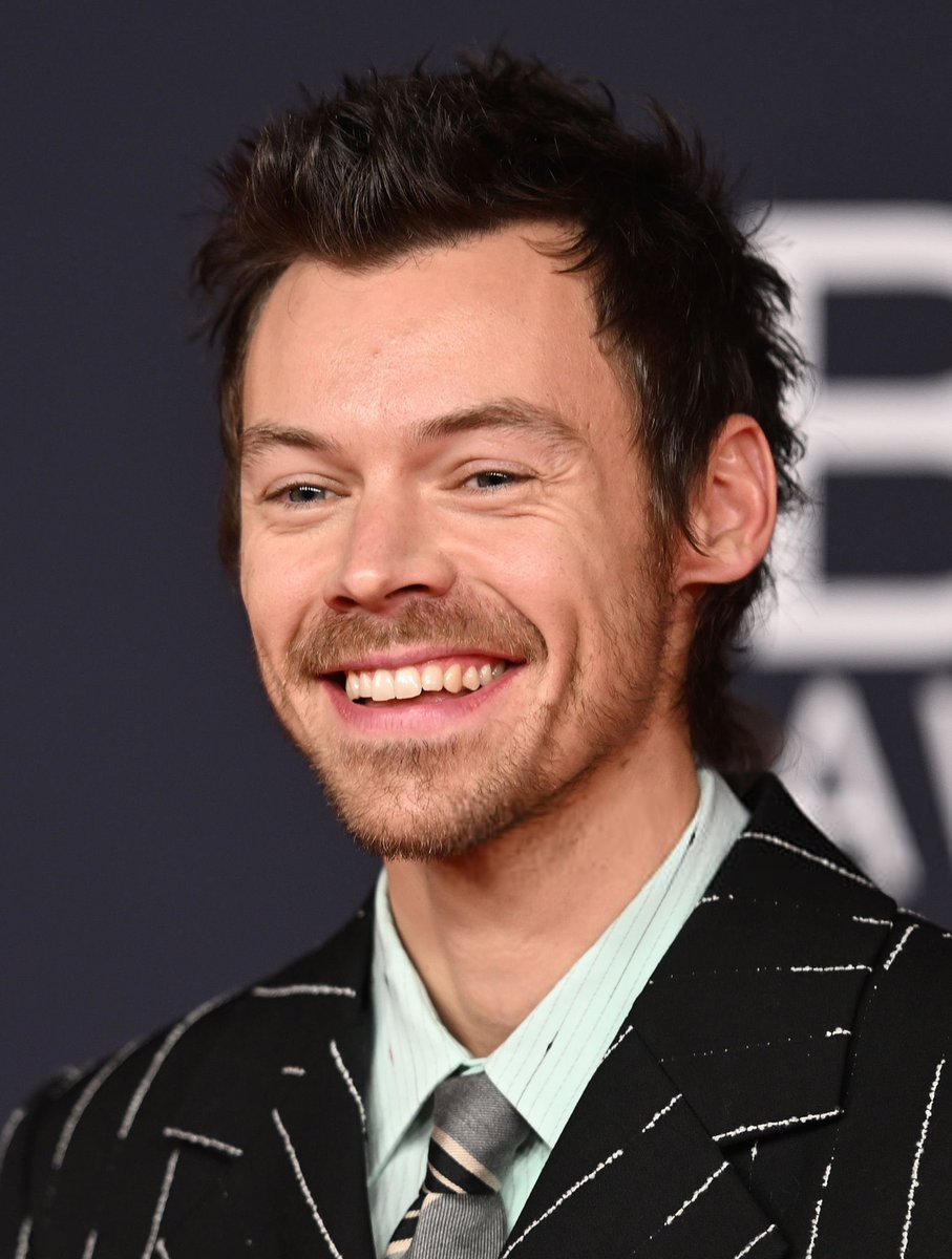 _angelalevano's tweet photo. RT @hsdaily: Harry at the 2026 Brit Awards at the Co-Op Live Arena in Manchester - 28 February https://t.co/aexQyUYaq4