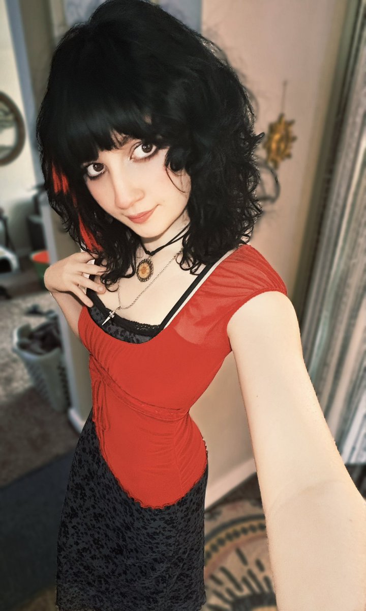 rosie🥀 tweet media