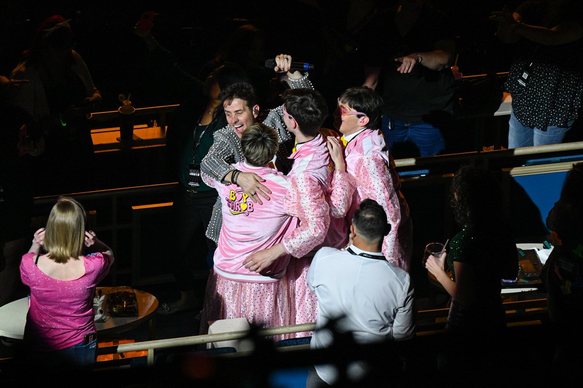 New Kids on the Block tweet media