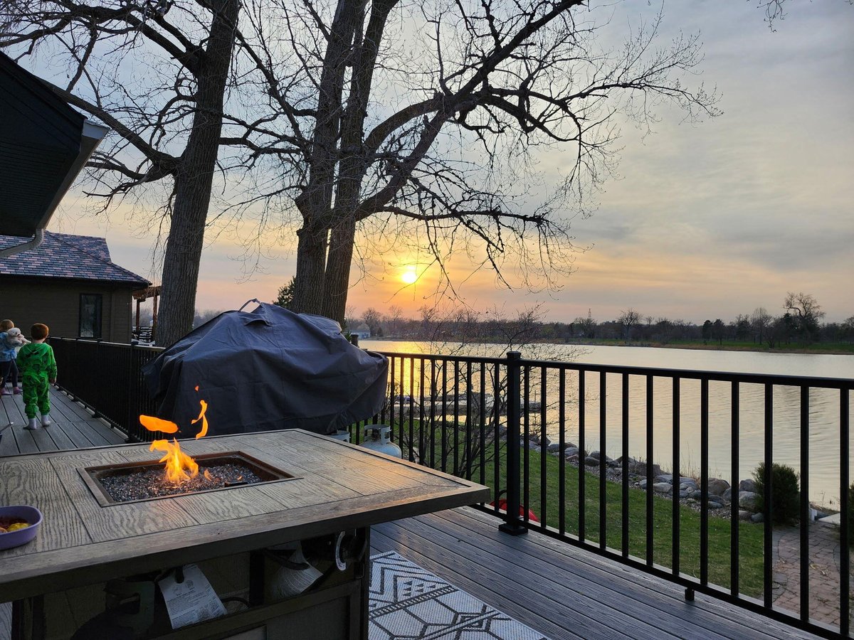 CindyKinzey's tweet photo. 111 Shoreline Drive, Carter Lake, IA, 51510
4 bed | 4 bath 3946 Sq. Ft.
Active | 585000
https://t.co/69QMieD3ya
Live the lake life on Carter Lake in this stunning waterfront two-story with private dock and backyard oasis featuring expansive patio and firepit where everyday... https://t.co/NmEjApHzAT