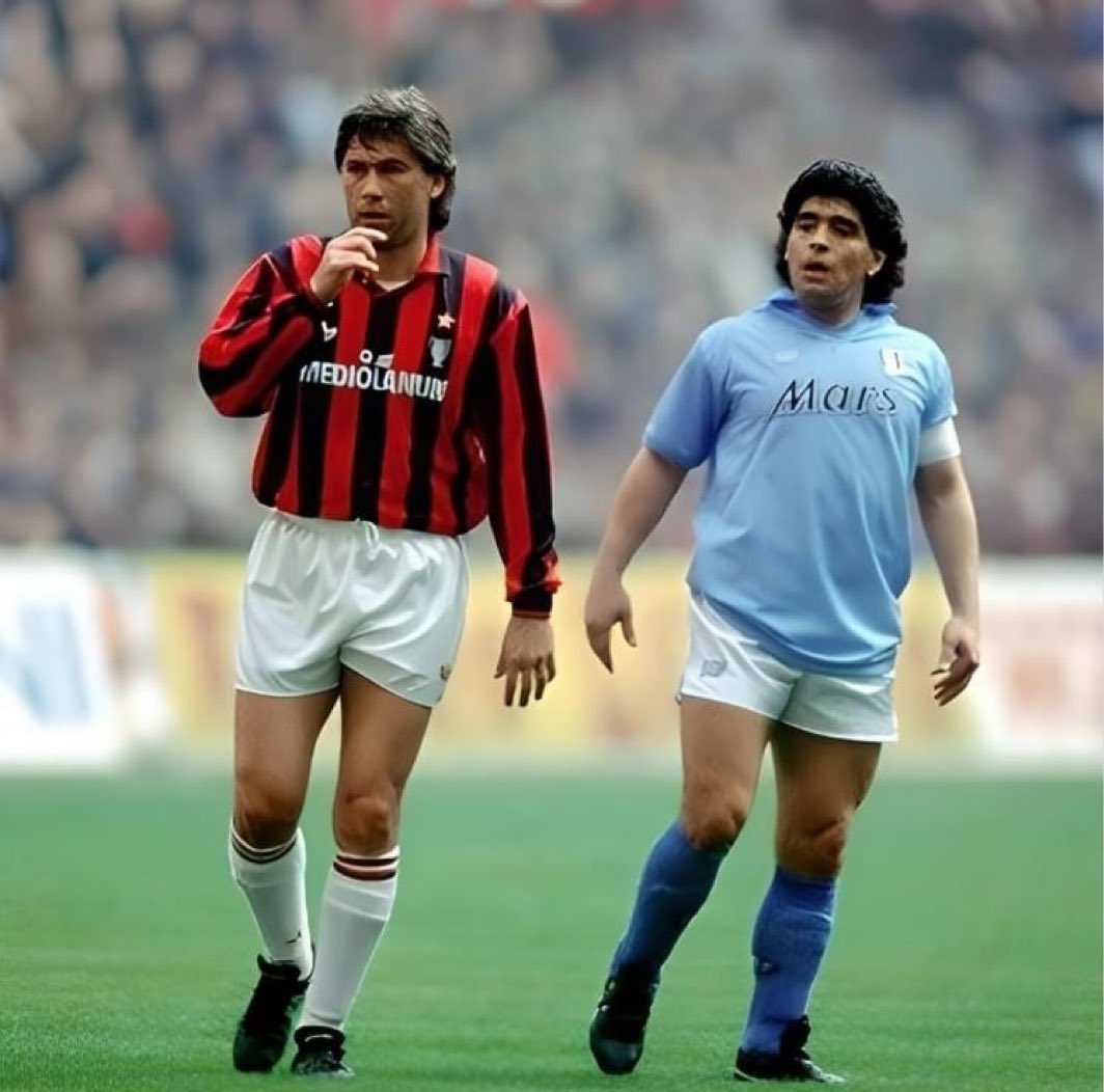 Ancelotti vs Maradona 🤩

Nostálgico!