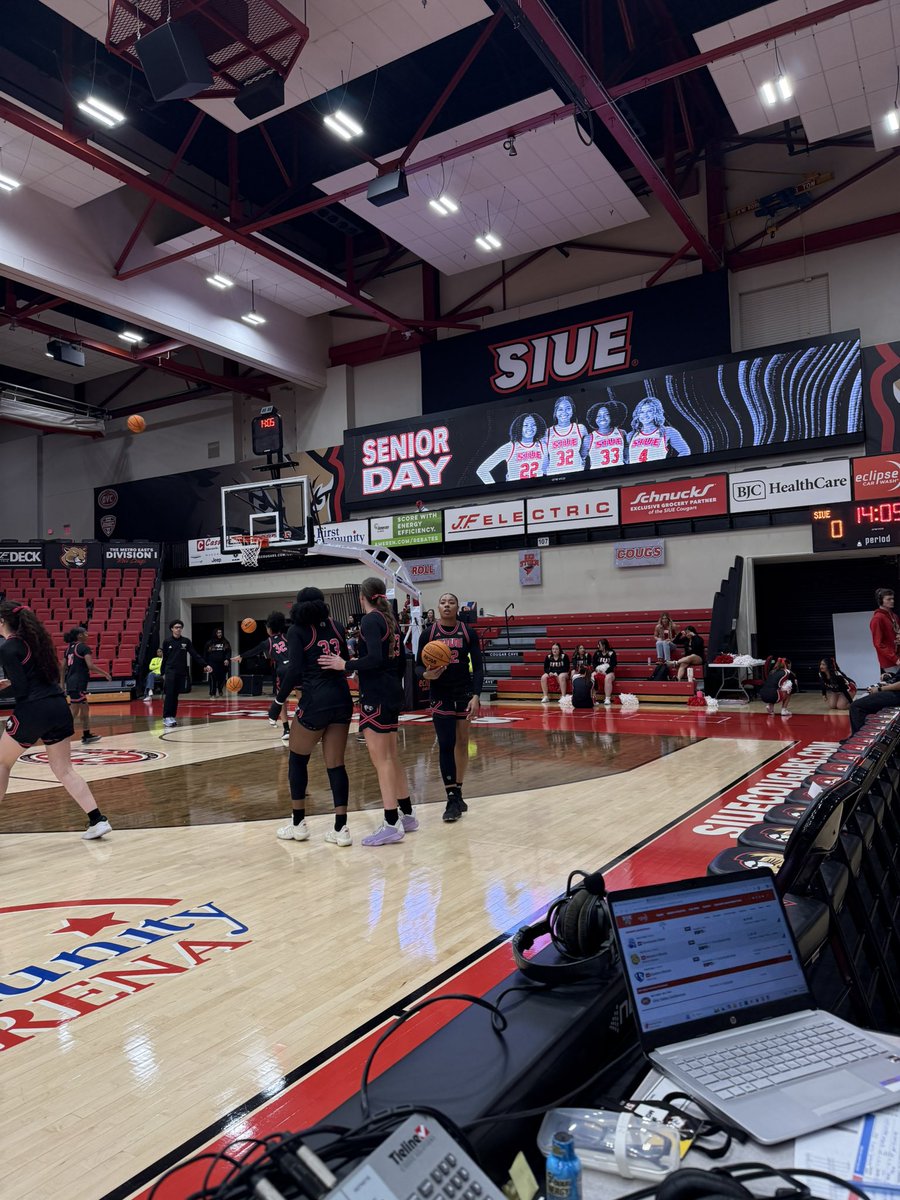 TheAshleyW_'s tweet photo. Senior Day + postseason implications 💛🏀

@SIUEWBB close out the home slate honoring their seniors and fighting for an @OVCSports Tournament spot against @EIUWBB.

Join me and @RandymoVoice at 1 p.m. on ESPN+ 🎙️🔥

Tune in! #Broadcast #Basketball #WomenInSports https://t.co/5K0W1UPikn
