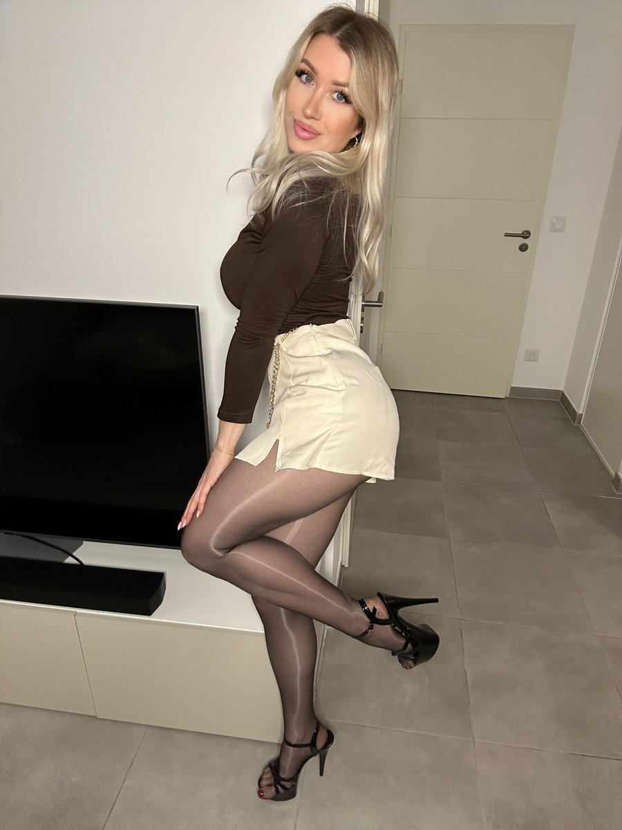 Miss Tya tweet media