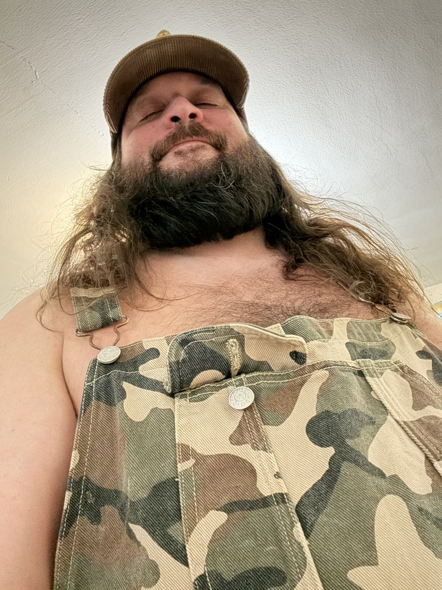 Fuzzy Beef Cake tweet media