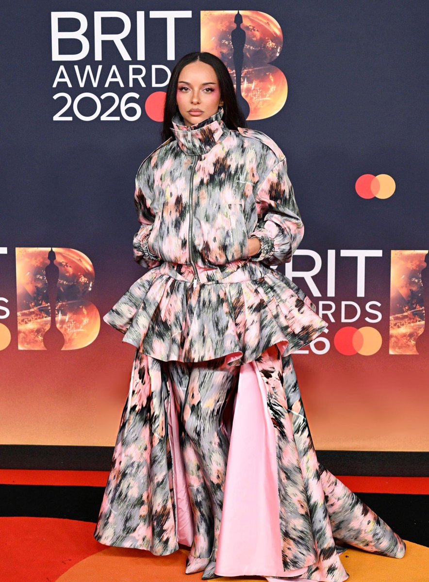 JADE arrives on the 2026 BRITs red carpet wearing custom Off White