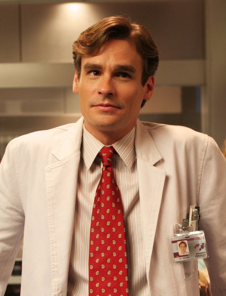 telyhouse's tweet photo. Happiest birthday to Robert Sean Leonard! ❤️ https://t.co/bOxCDXV9uB