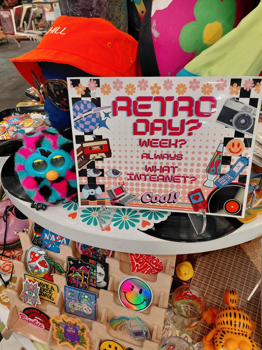 Bookmans tweet media