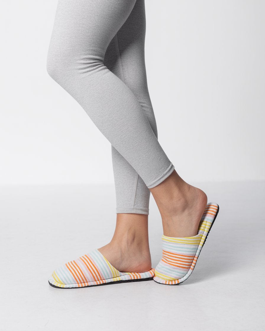 NaturallyFreeCo's tweet photo. Step softly  into sustainability, like bare feet in nature 🌿 These organic cotton  lounge shoes offer comfort while supporting a gentler impact on the  planet. 🌎

#NaturallyFree #OrganicCotton #SustainableStyle #LoungeShoes #WomensFashion https://t.co/vOIarM8NOk