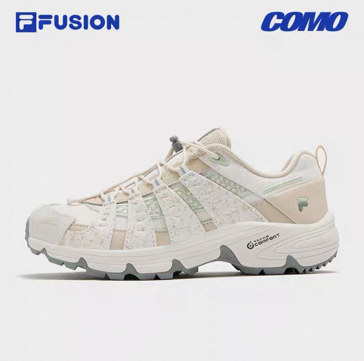 momomomomomo429 可愛いよね！ 中国の公式サイトで売ってたんだけど