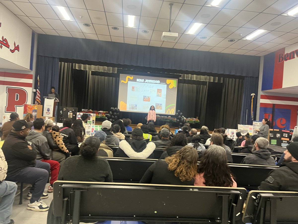 AnaBudds's tweet photo. Ms Dennis and Mrs Magnotta classes celebrate Black History Month by presenting their projects to families and enjoying traditional African American foods! #oakside #peekskillpride https://t.co/qqf8Rc0dPv