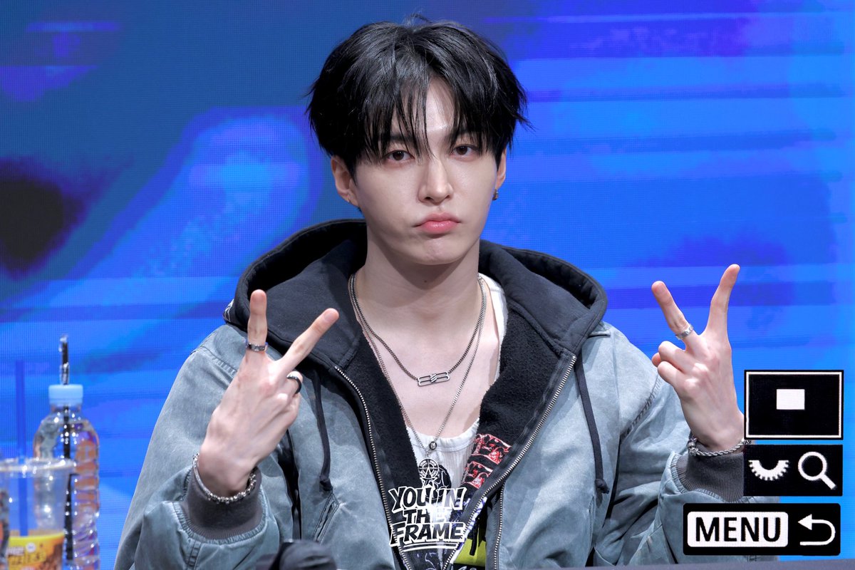 𝐘𝐨𝐮 𝐢𝐧 𝐭𝐡𝐞 𝐟𝐫𝐚𝐦𝐞 tweet media