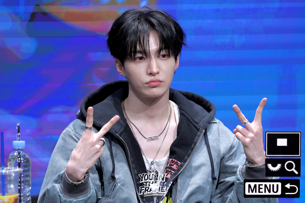 𝐘𝐨𝐮 𝐢𝐧 𝐭𝐡𝐞 𝐟𝐫𝐚𝐦𝐞 tweet media