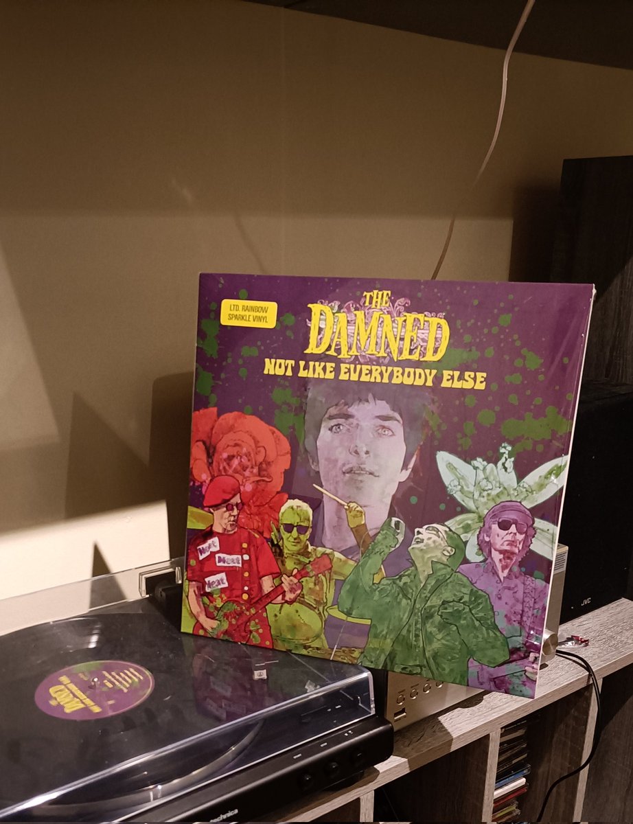 russ 💙 tweet media