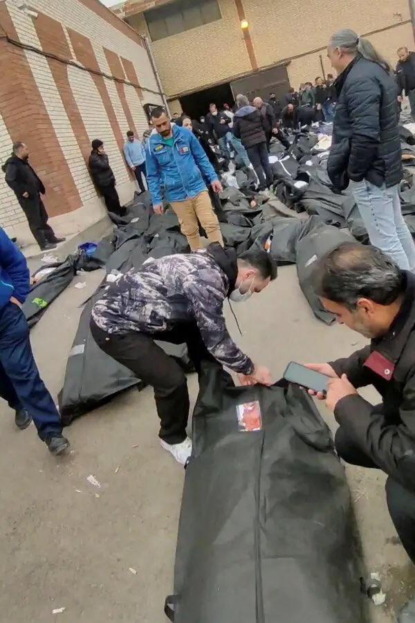 Cuánto el Ayatollah Jamenei y su tropa de sátrapas aplastaban y asesinaban a miles de personas en enero no dijeron nada. Para variar mudos. Hoy sus llantos por el ataque a Irán valen madre cuando hace semanas guardaban silencio. Solo el PC chileno puede defender tanta bestia