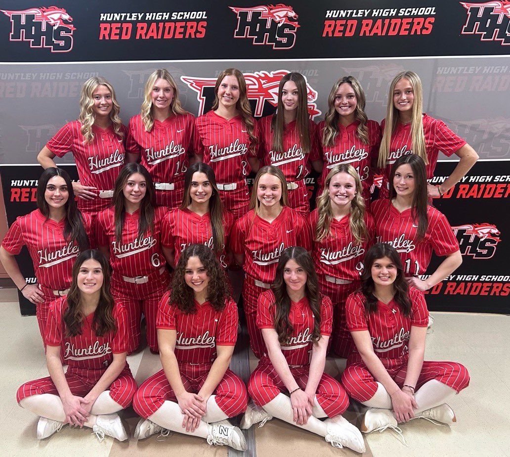 HHSSoftball tweet media