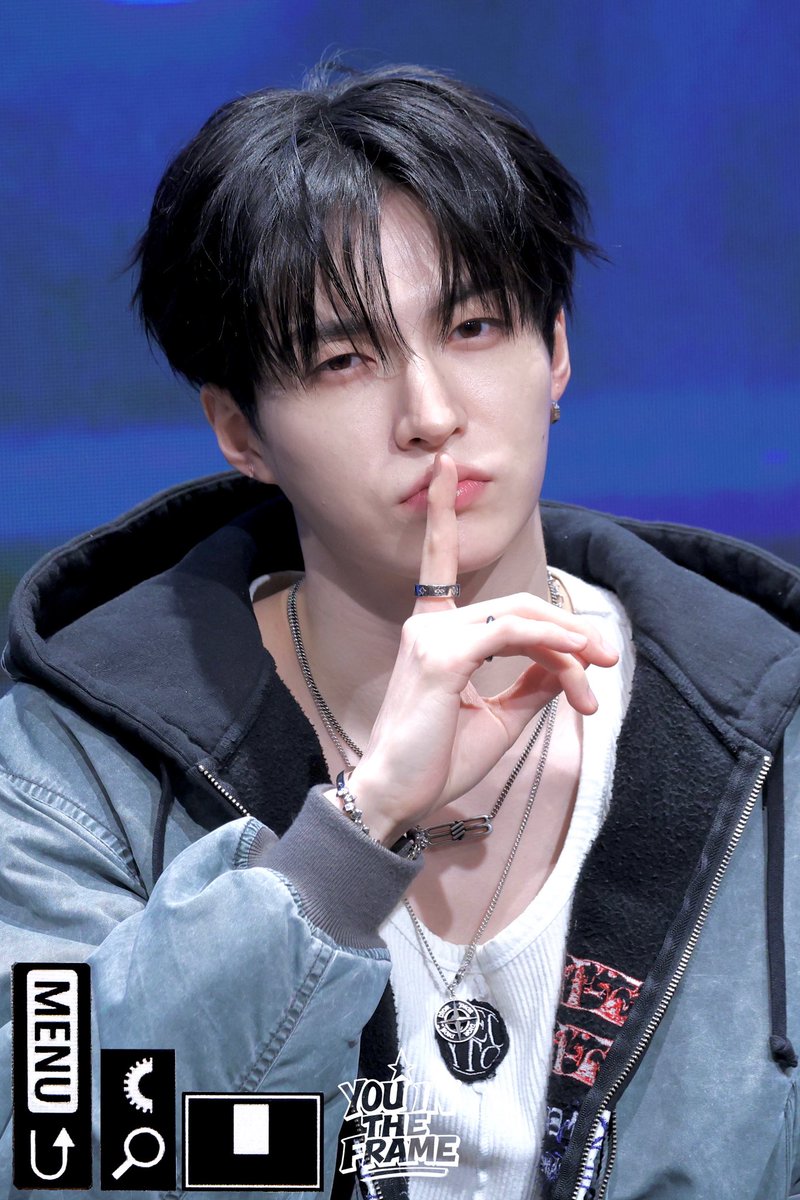 𝐘𝐨𝐮 𝐢𝐧 𝐭𝐡𝐞 𝐟𝐫𝐚𝐦𝐞 tweet media