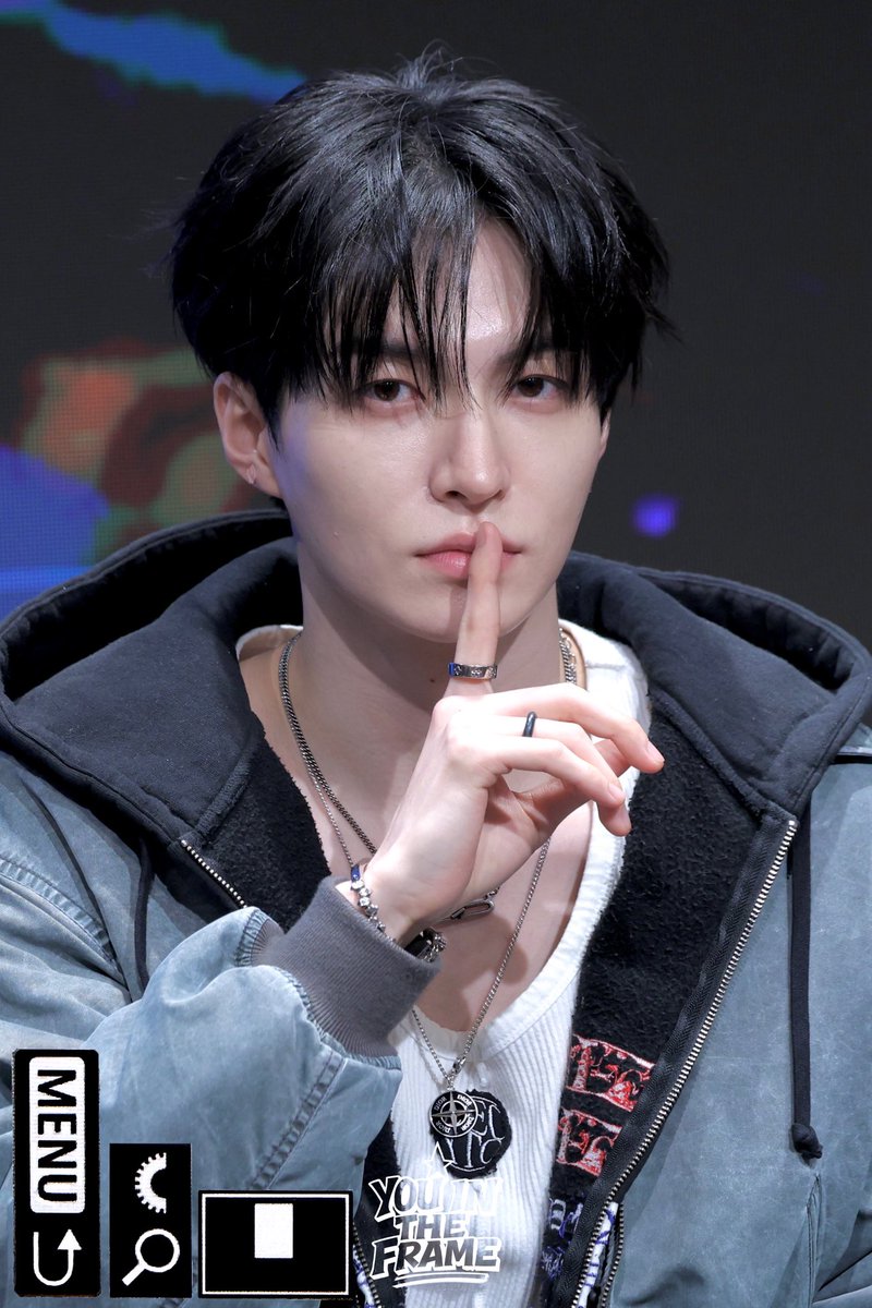 𝐘𝐨𝐮 𝐢𝐧 𝐭𝐡𝐞 𝐟𝐫𝐚𝐦𝐞 tweet media