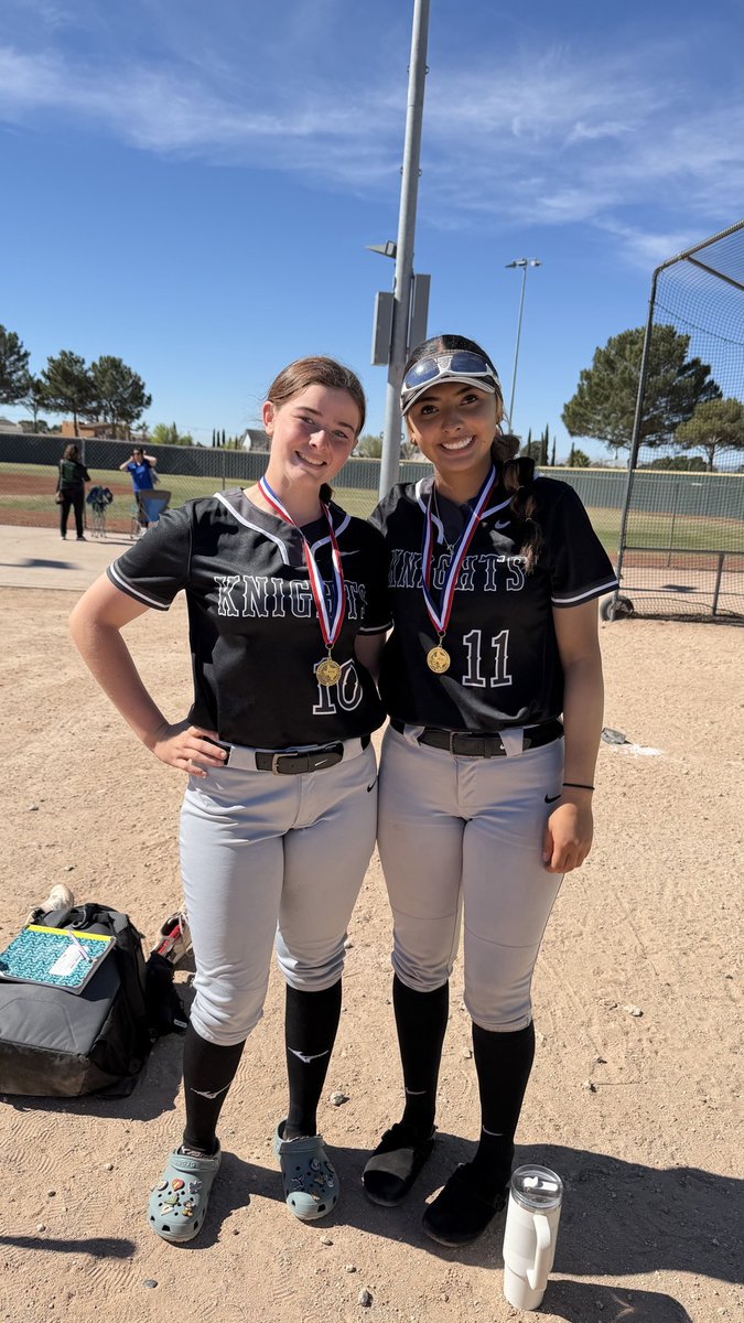 HanksSoftball's tweet photo. Congratulations to Makayla Ogas and Jessie Hellwig on making the all tournament team. Great team effort battling Montwood to a tie today! 💪🥎@HanksGutierrez @JMHanksHigh @Coach_Veliz @HanksAthletics @HanksSBBooster https://t.co/KzX8fdDPNK