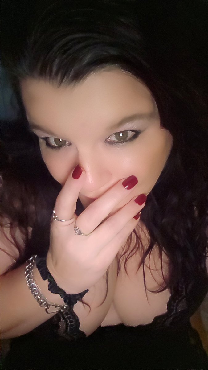 DeliciouslyNae's tweet photo. https://t.co/86uNBOhCxV https://t.co/ISuRlBohLn