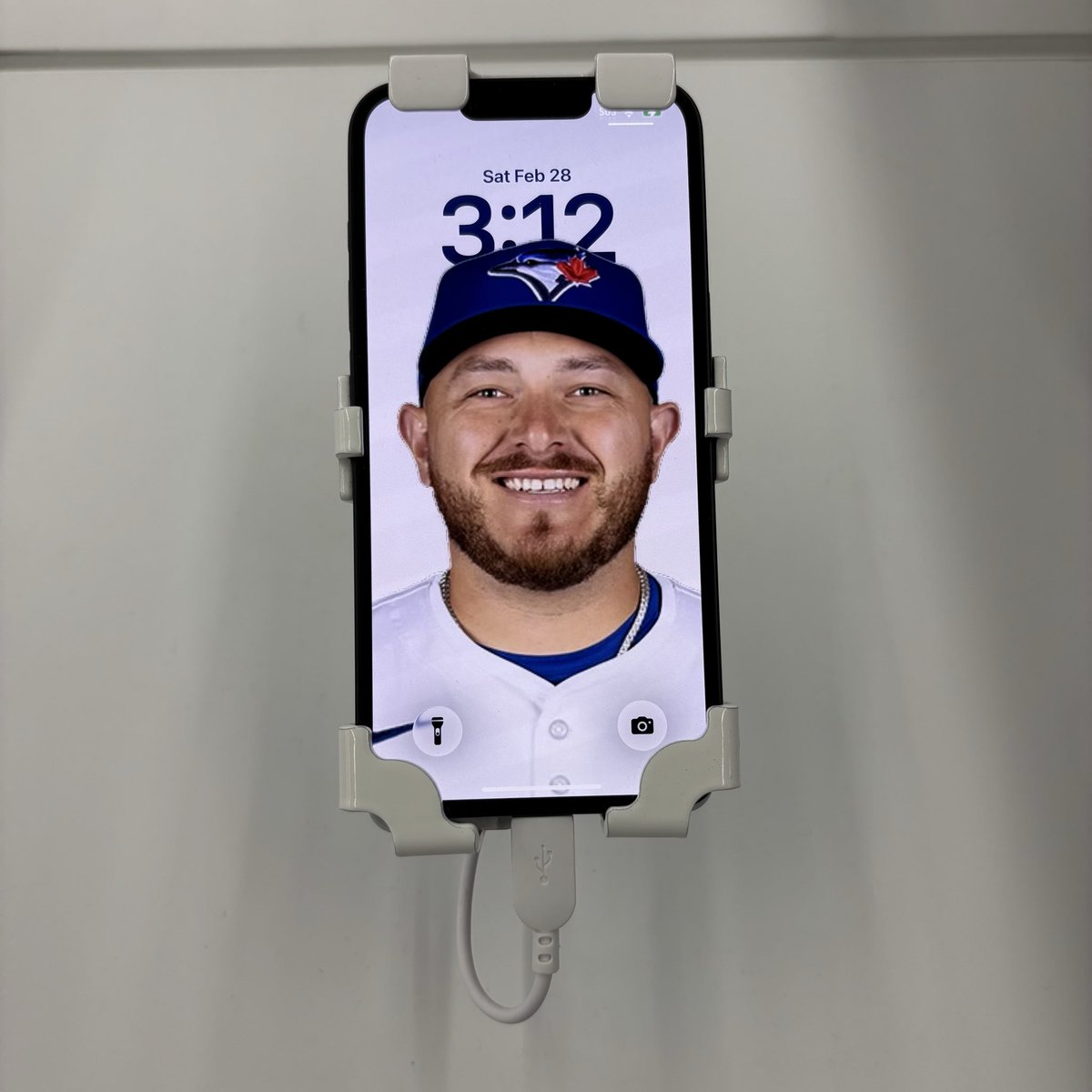 Mischievous Mango tweet media