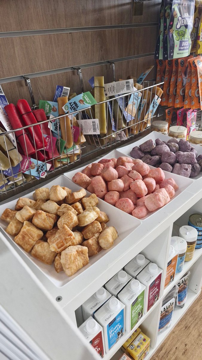 DogHooseTynemth's tweet image. Yak bars and puffs are back in stock 😋
#smallbusinessuk #smallbusinessowner #shoplocal #dogsofX