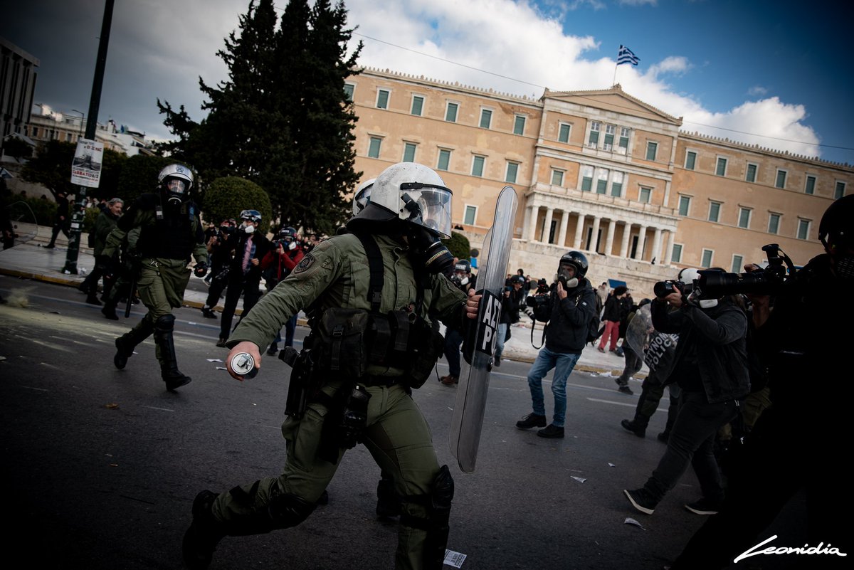Lewnidia's tweet photo. 28/02/26 #tempi #Τεμπη #τεμπη_εγκλημα #Athens #Greece #antireport https://t.co/BVmeYtbrmr