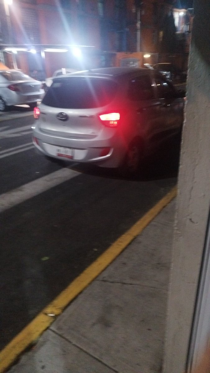 ferjavoha's tweet photo. Se solicita apoyo, @Profeco, @FiscaliaCDMX, el conductor de nombre  Diego de @DiDi_Mexico,  vehículo placas MKJ047B, recogió paquete para envío, cobro en efectivo y se llevó dinero, paquete que no entrego, cancelo el viaje y ahora nadie responde por ese robo https://t.co/n448dBPlxb