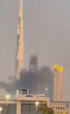 SpectreNews_'s tweet photo. Irański Shahed spadł w pobliżu Burj Khalify w Dubaju. https://t.co/xdQELBKzcn