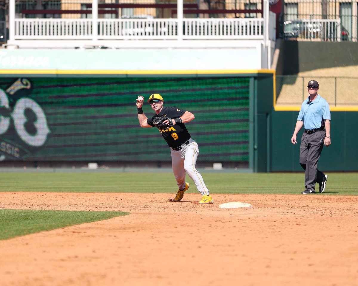 UIBaseball's tweet photo. Thru 4⃣ https://t.co/CYFFUb5pzb