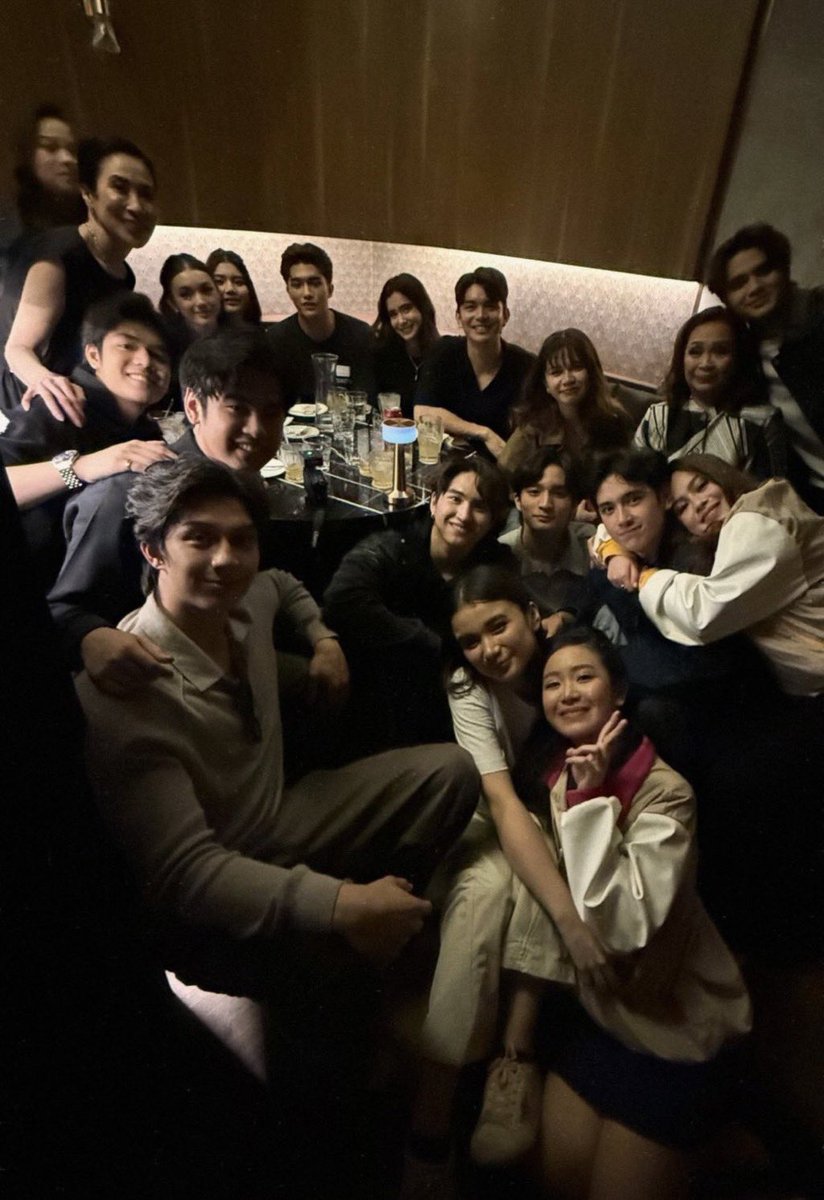 17/20! hello there, ex-housemates 🤍