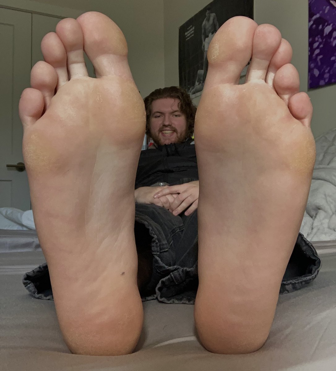 You need to worship my giant soft soles…

NOW 😈